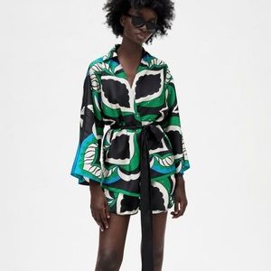 SOLD - Zara printed shorts